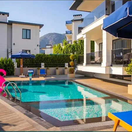 Villa Complex Of *